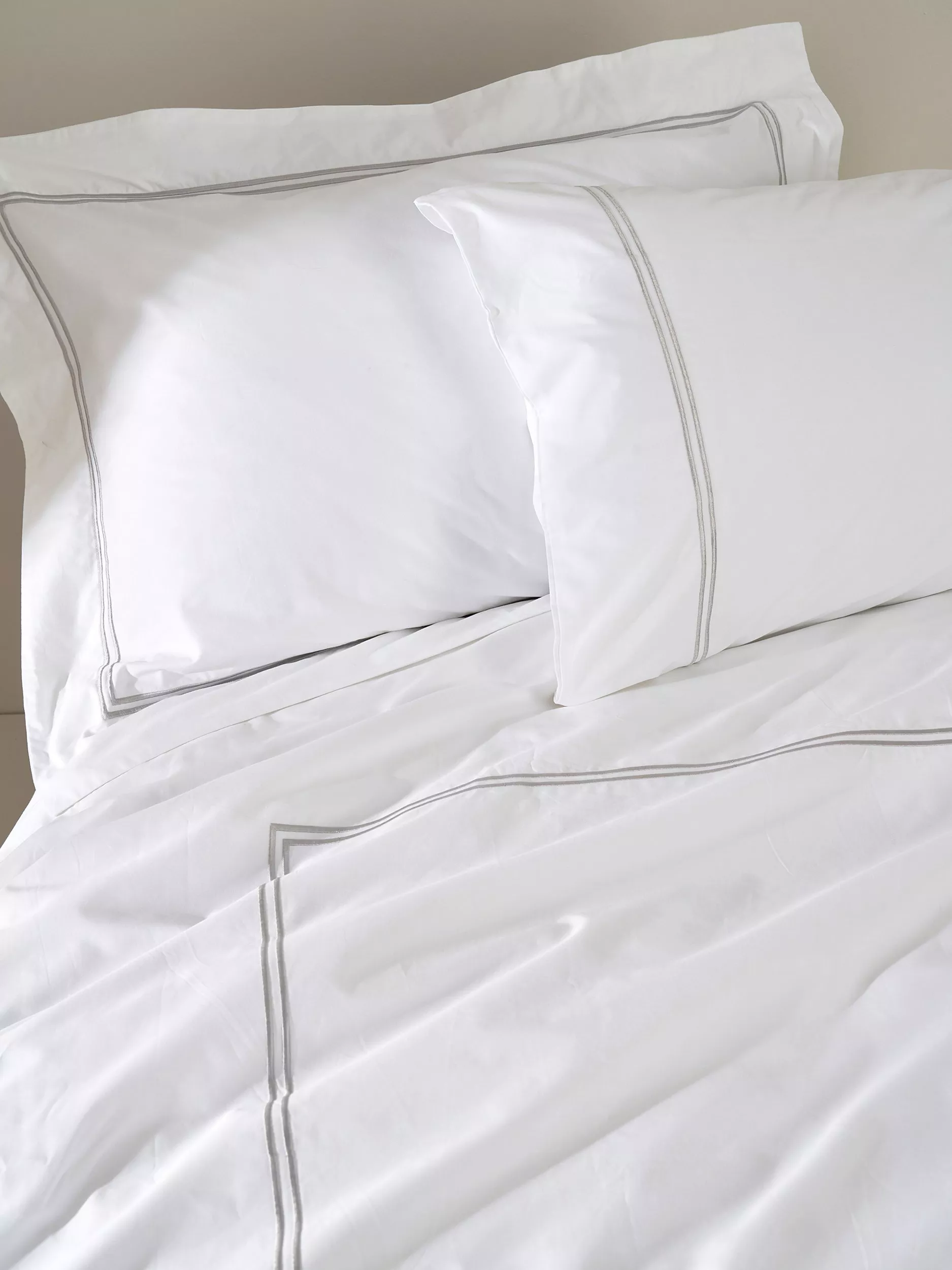 Ropa de cama de algodón con puntada de satén auténtica
