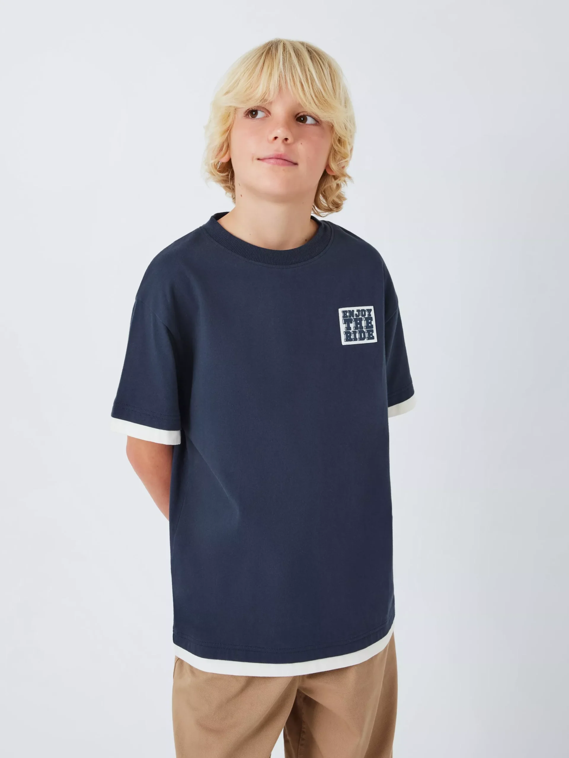 Camiseta con mangas simuladas y eslogan de John Lewis para niños, azul marino